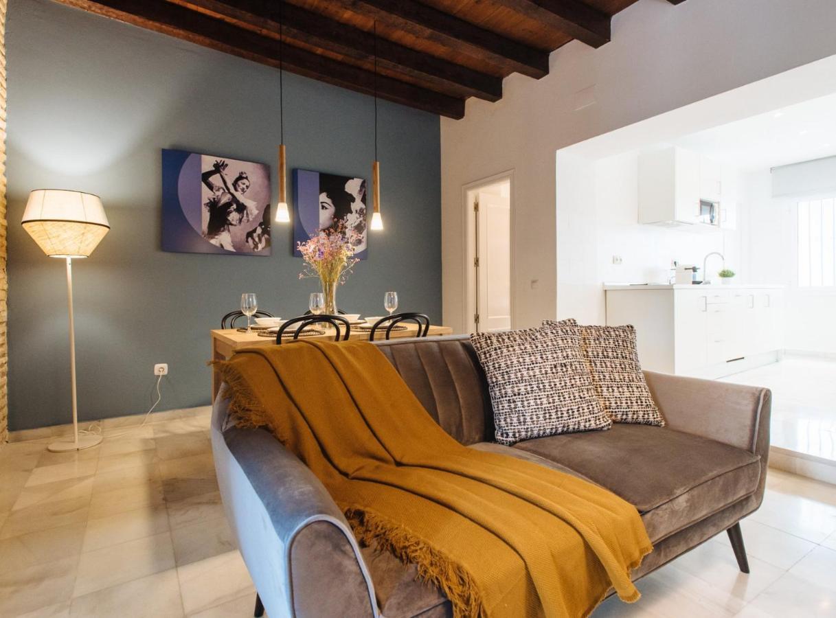 Suites Triana Sevilla Apartments Exterior foto