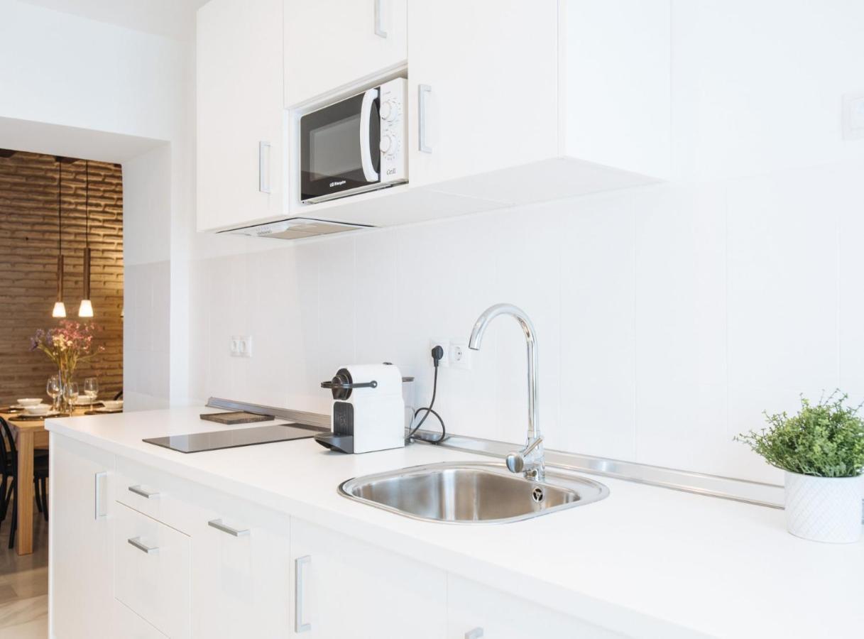 Suites Triana Sevilla Apartments Exterior foto