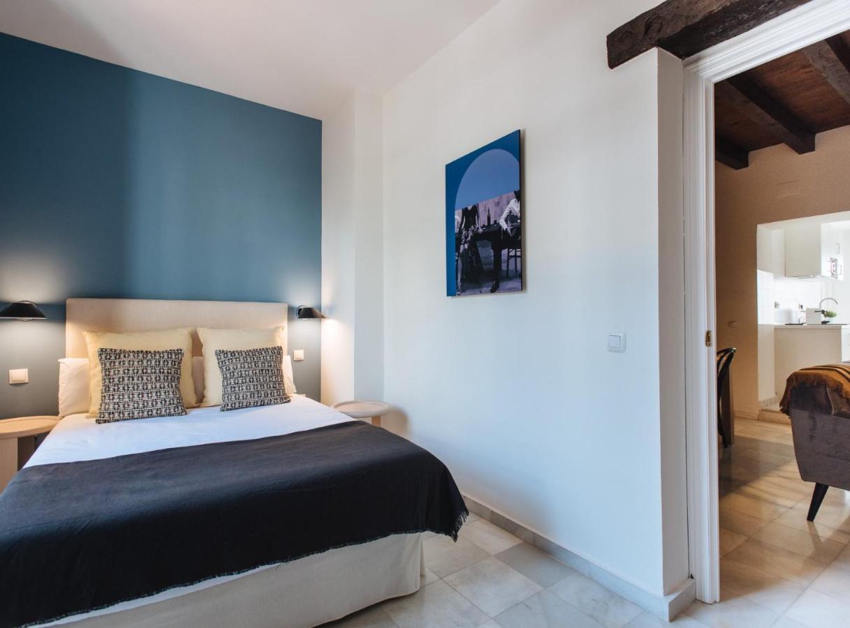 Suites Triana Sevilla Apartments Exterior foto